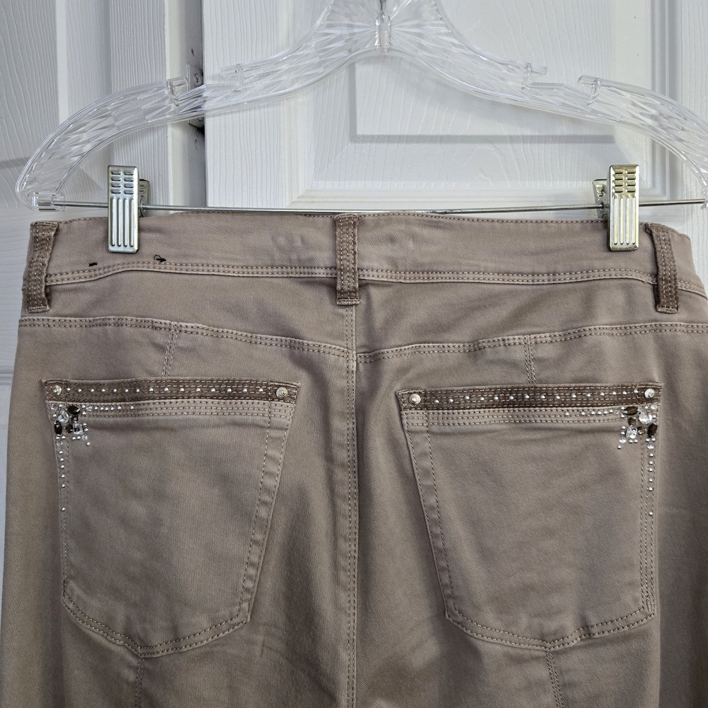 White House Black Market Taupe Skinny Jeans with Rhinestone Pocket Trim